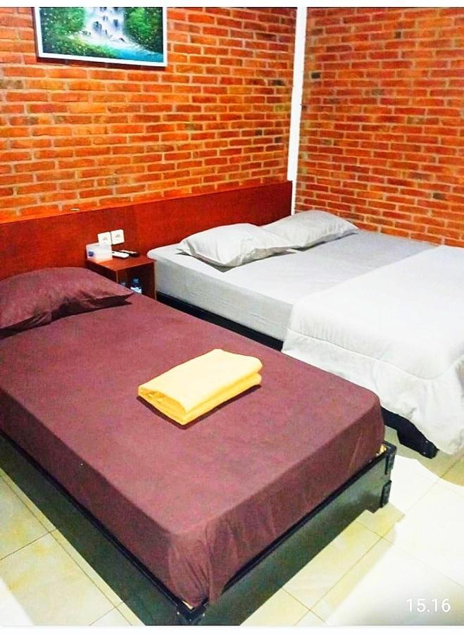 Berkah Homestay Magelang Exterior photo